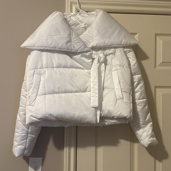 ASOS Exclusive ASYOU White Pillow Puffer Jacket Coat Size US 4 Tie Front Closure - Picture 5 of 6